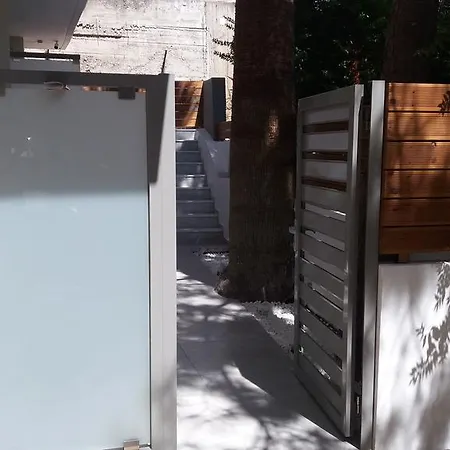 فندق مبيت وإفطار Ninolini *